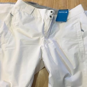 Women’s Columbia Bugaboo II snow pants white Med.
